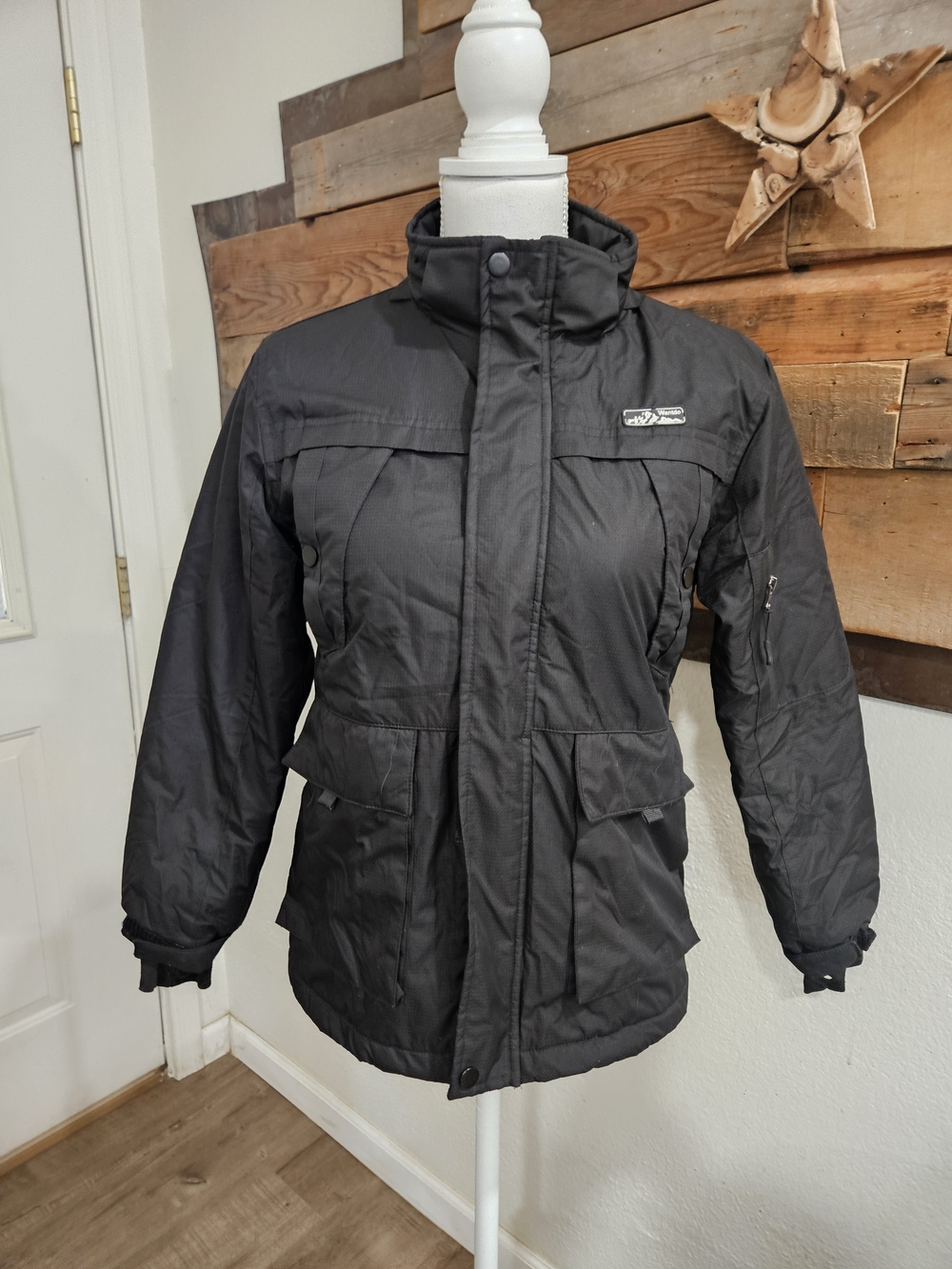 Insulated Black Women’s Puffer Jacket with High Collar